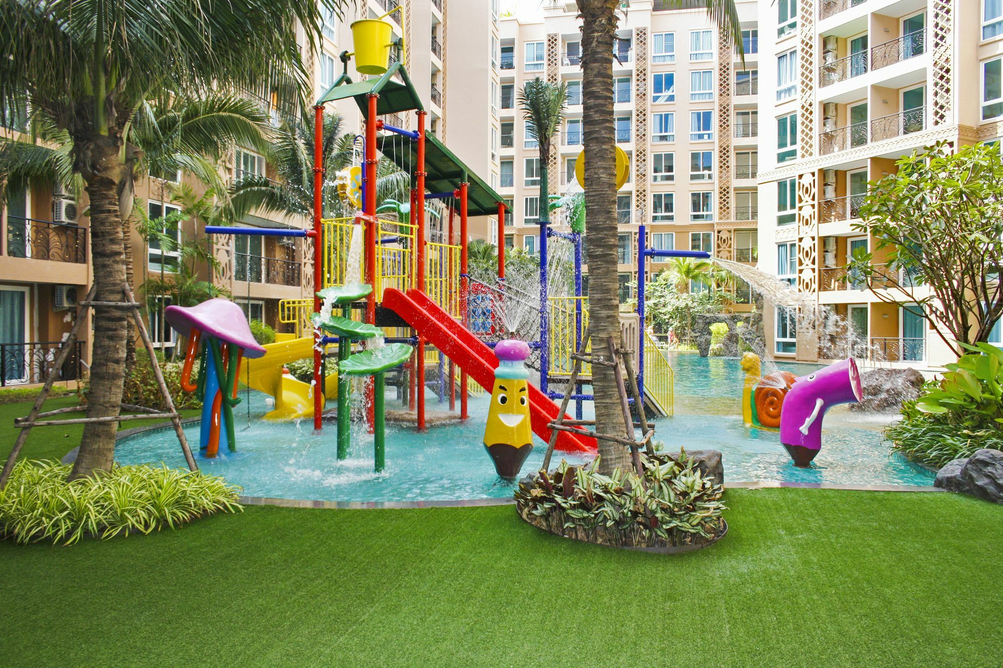 Atlantis Condo Resort Джомтьен Экстерьер фото